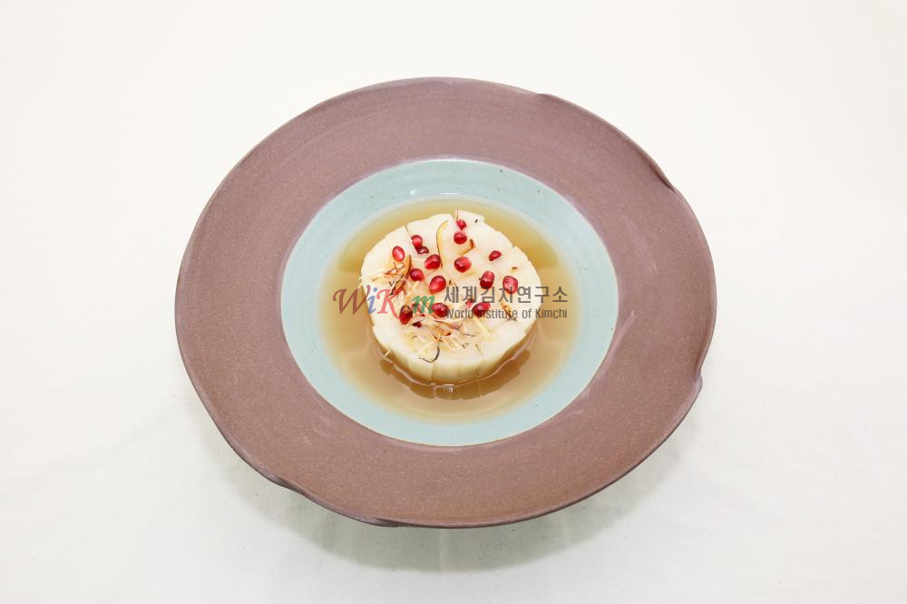 석류무물김치 이미지