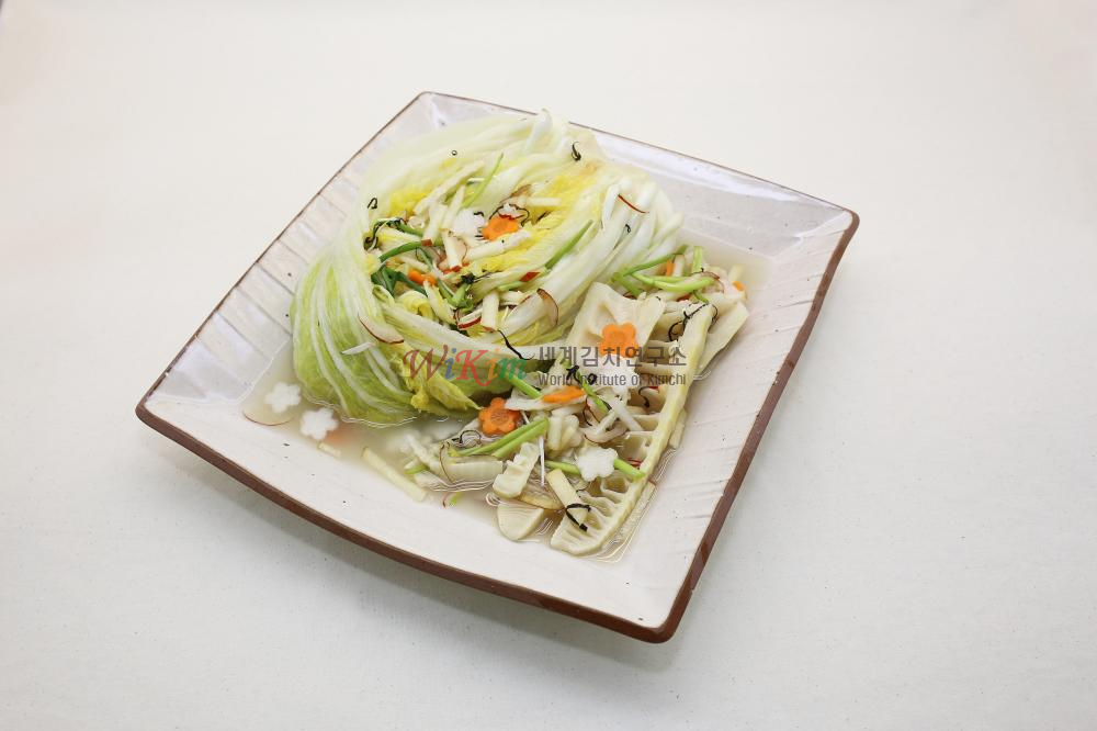 죽순물김치의 대표 이미지입니다.